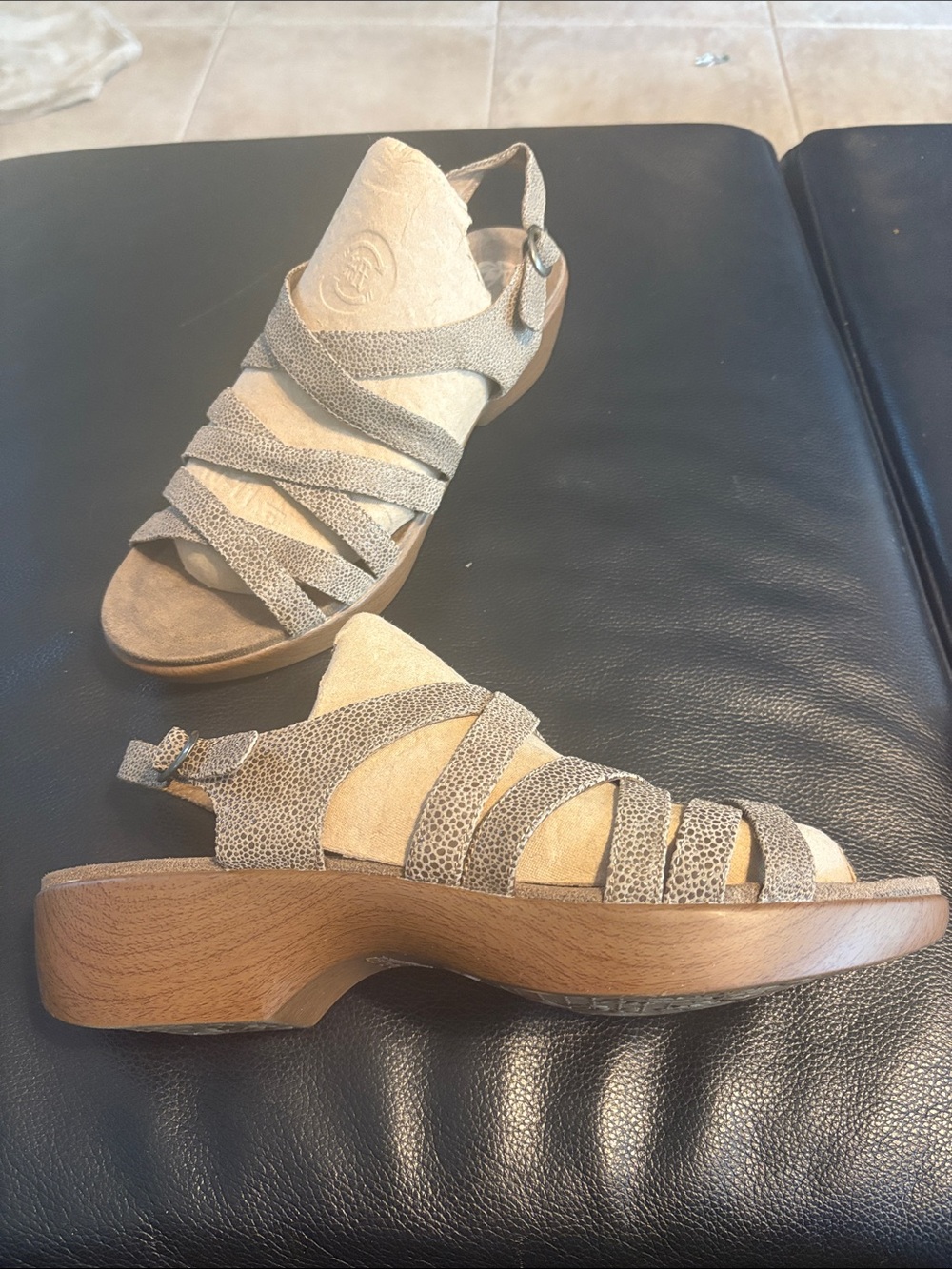 Dansko Pebbled Texture Taupe Leather Strappy Comfort Low Heel Platform Sandals